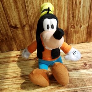 Disney Goofy Plush Toy - Stuffed Animal 9 Inch Purse Pal Keychain